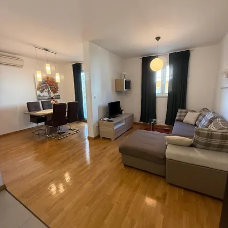 Apartament My Place *